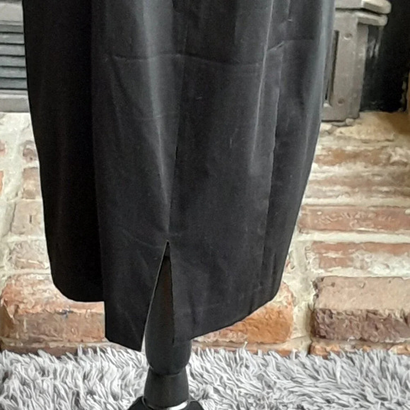 Maggy London Embellished Cocktail Dress - Picture 3 of 5